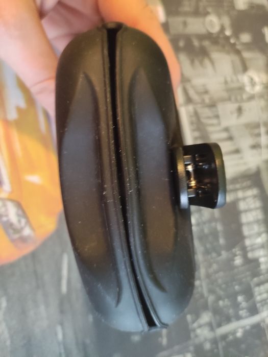 Silikonowy futerał na smakołyki