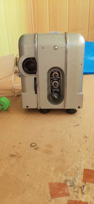 Кінотехніка від кіноапарата до кінопроектора