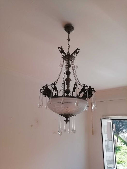 Candeeiro em latão e vidro