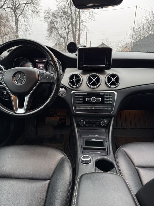 Мерседес GLA250 (x156)