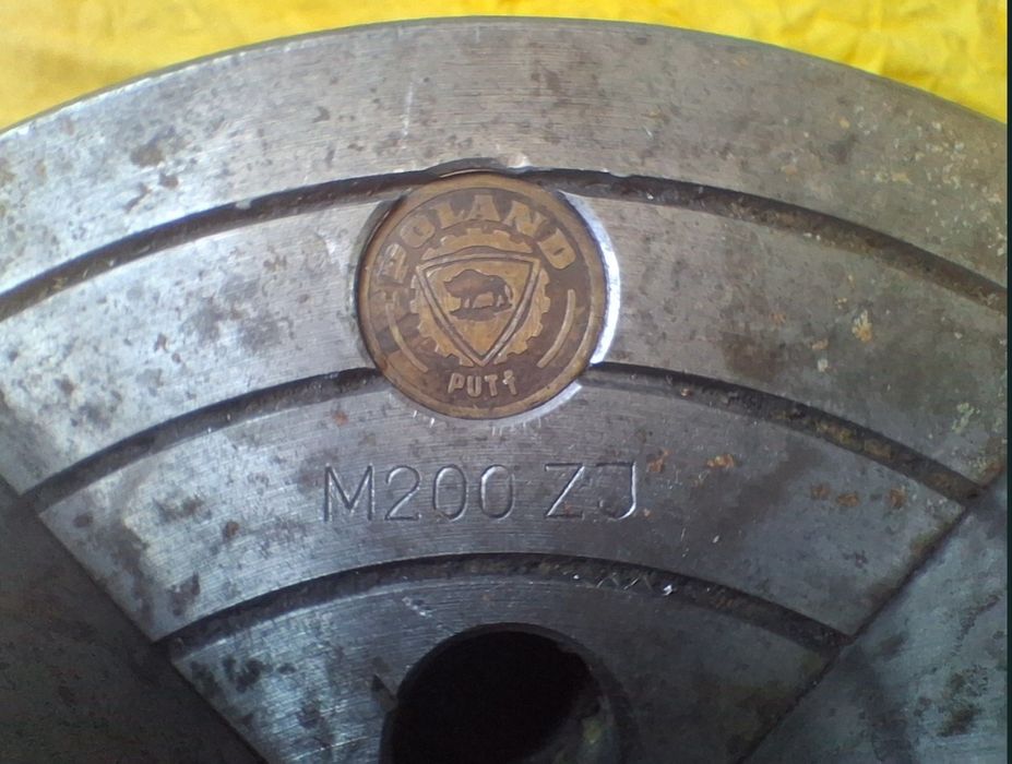 Uchwyt tokarski  M200ZJ z Bizonem