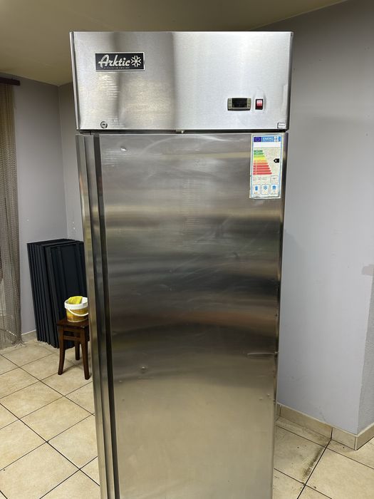 Холодильна шафа  Arktic