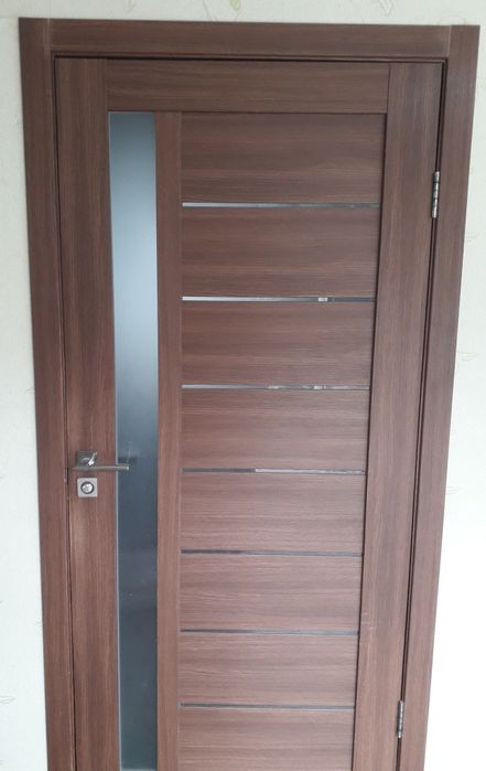 Продам двері  б/у