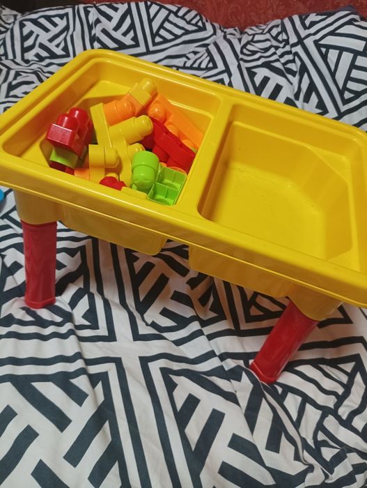 Столик-конструктор