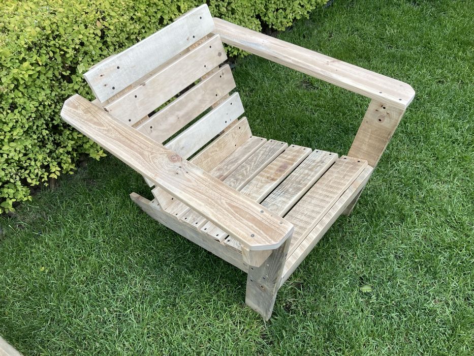 Кресло, лавочка, скамейка