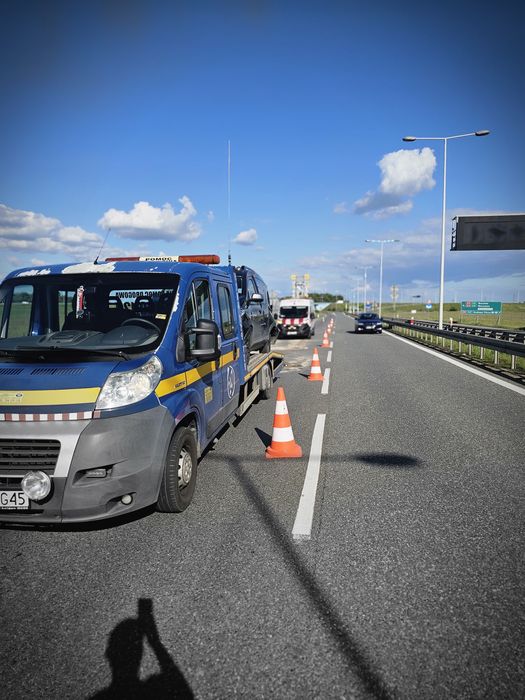 Pomoc Drogowa, Autolaweta,Holowanie,Busy 24H/7, a4 a8 s5 s8 Wrocław.