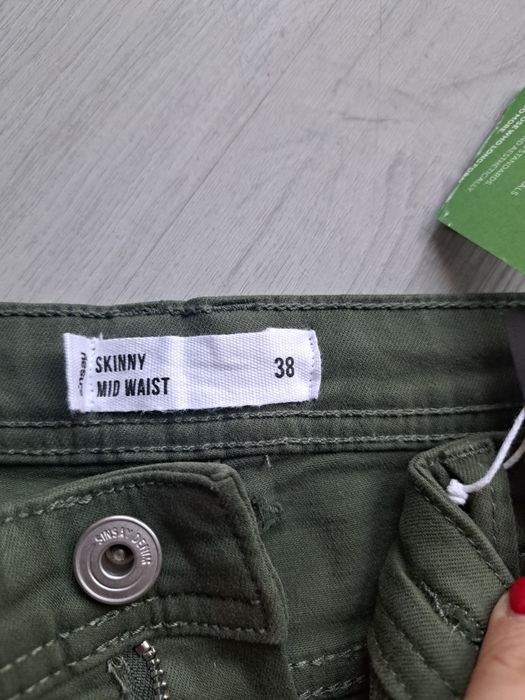 Spodnie jeansowe