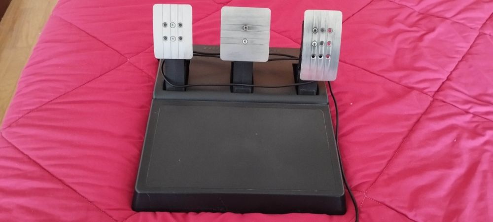 PS5 com leitor CDs + Volante Thrustmaster T300 RS GT + Jogos (Negociável)
