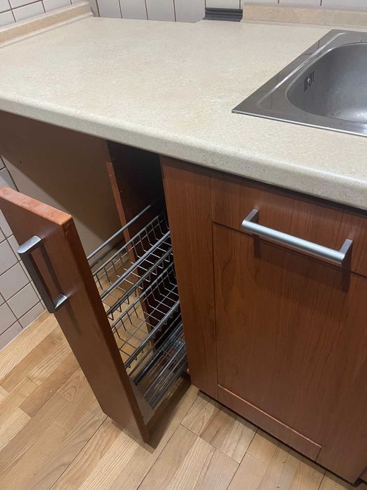 Sprzedam meble kuchenne z wyposażeniem