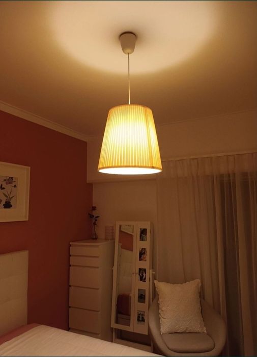 Candeeiros e outros artigos praticamente novos. Vários Preços