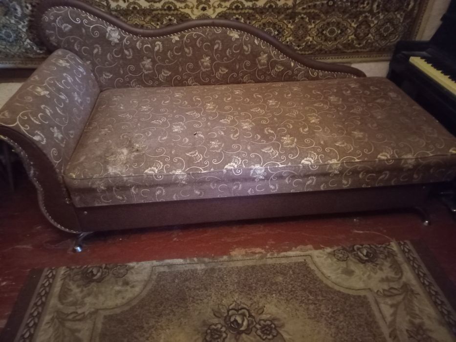 Мєблі для вітальні