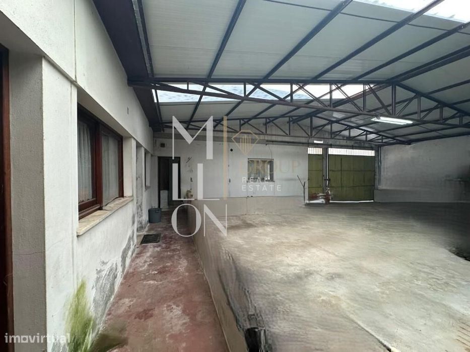 Moradia T5 Em Bustos | Lote De 2.050 M² | Oliveira Do Bairro
