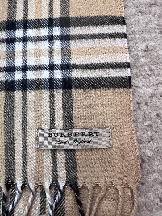 Шарф Burberry в клітинку
