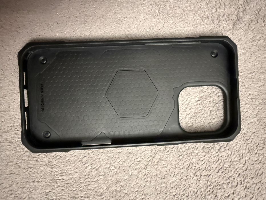 Etui plecki UAG iphone 16 pro max