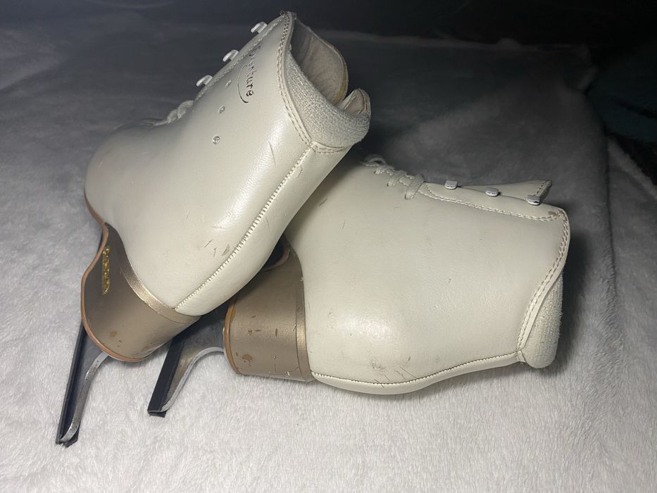 Ковзани для фігурного катання