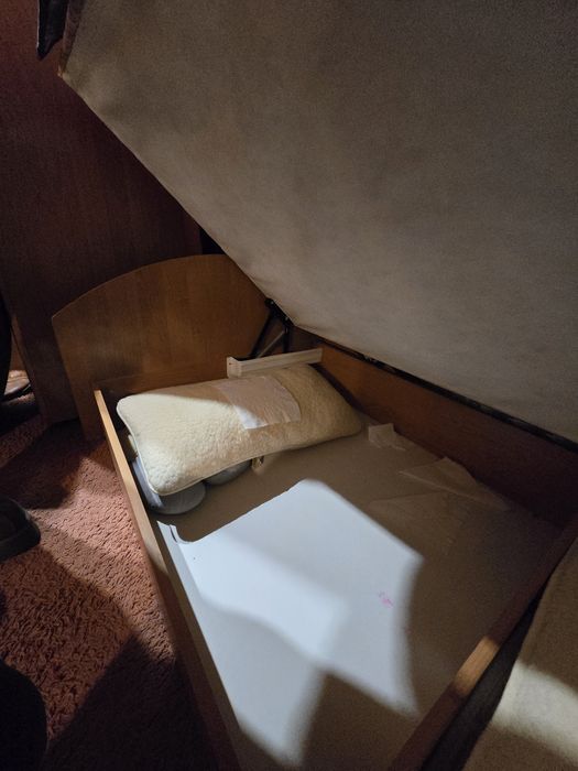 Tapczan / łóżko jednoosobowe z pojemnikiem – 200×90