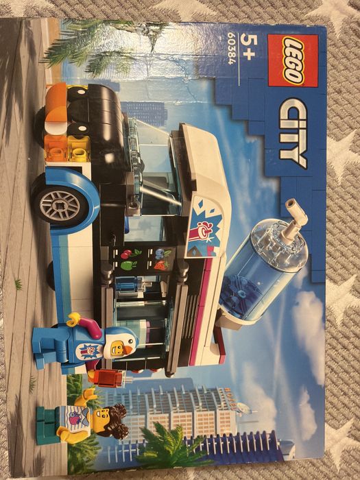 Новий!!!Конструктор LEGO City Веселый фургон пингвина 194 детали (60384)