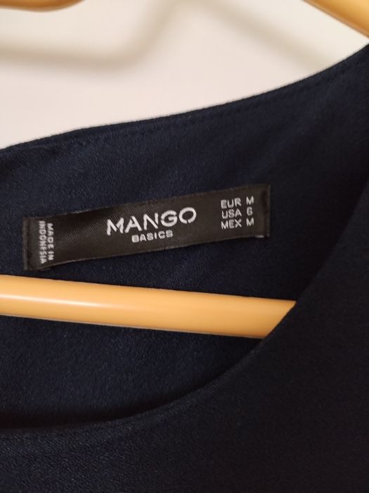 Vestido em azul escuro, tamanho M "Magno"