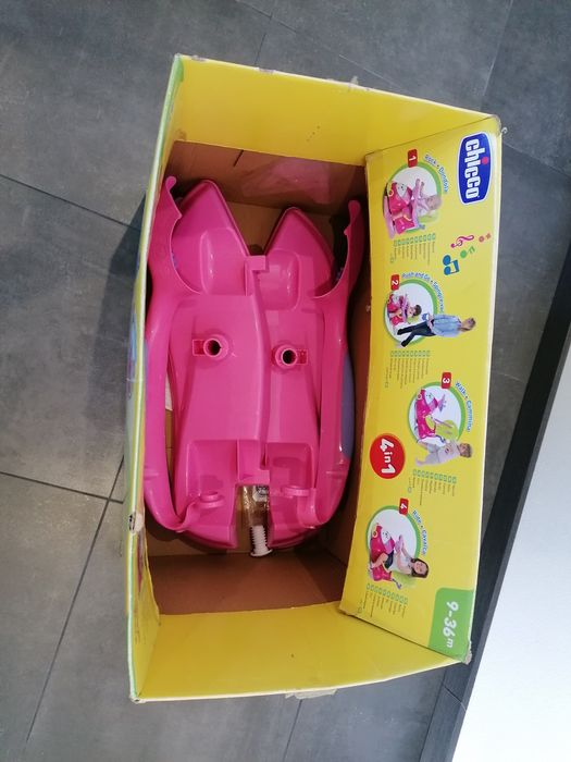 Carrinho andador chicco quatro
