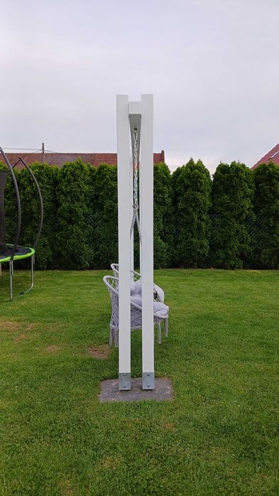 Nowoczesna huśtawka ogrodowa