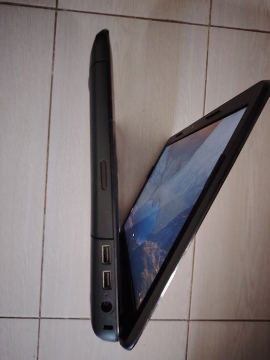 Laptop COMPAQ CQ58 4 gb ram/450 HDD