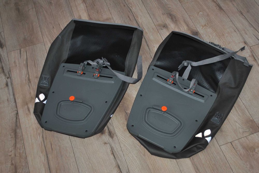 Para Sakw rowerowych na bagażnik VAUDE Aqua Back Single 24 l