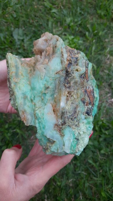 Chryzopraz minerał kamień szlachetny Polska Szklary