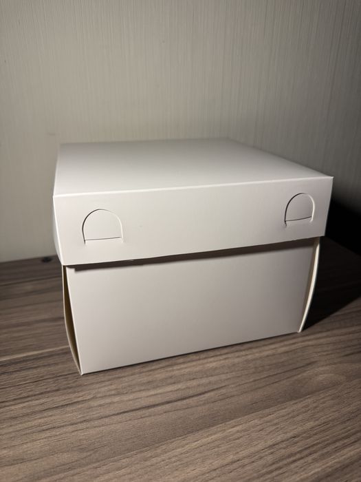 Коробка під торт/ подарункова коробка