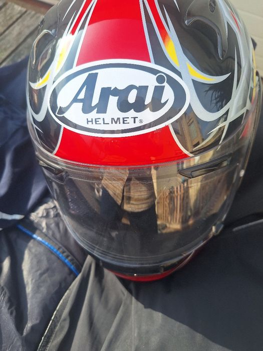 Arai tamanho M com pin lock