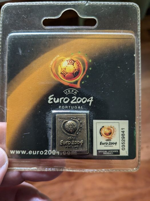 Pin alfinete em bronze alusivo ao euro 2004 novo