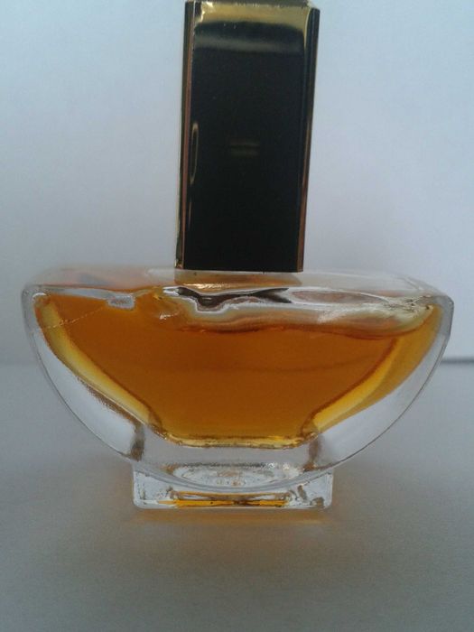 Oscar de la Renta Ruffles