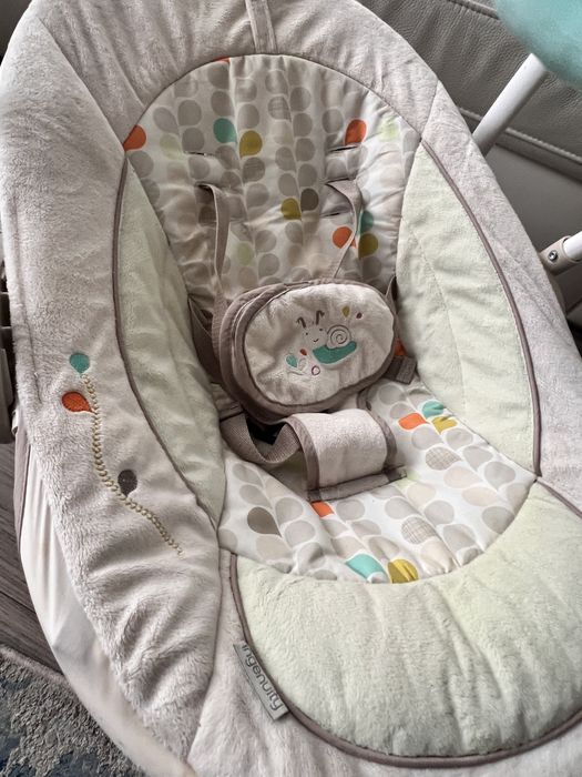 Leżaczek bujaczek hybrydowy huśtawka InGenuity Bright Starts