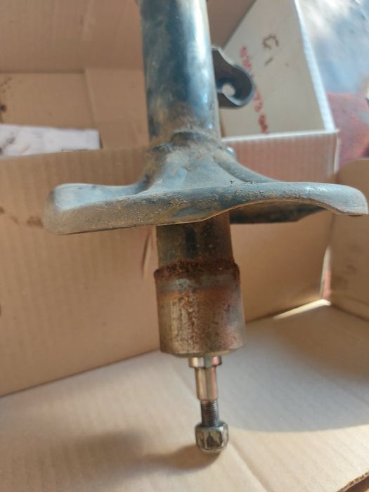 Передние стойки на Тусон