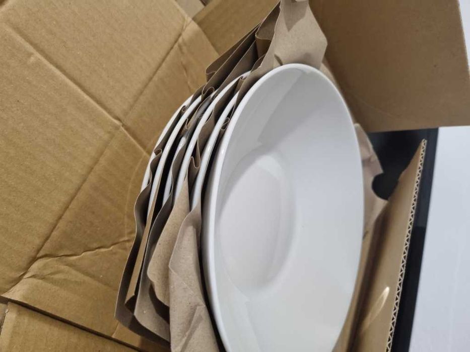 _ Ćmielów _ serwis obiadowy z porcelany dla 6 osób