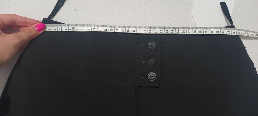 Spodnie materiałowe 38