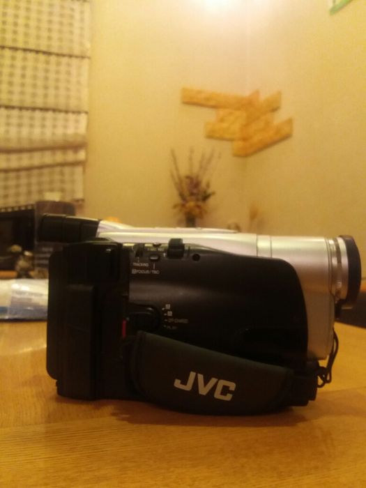 Продам  видеокамеру