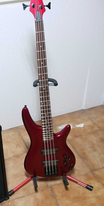 Baixo elétrico ativo Ibanez