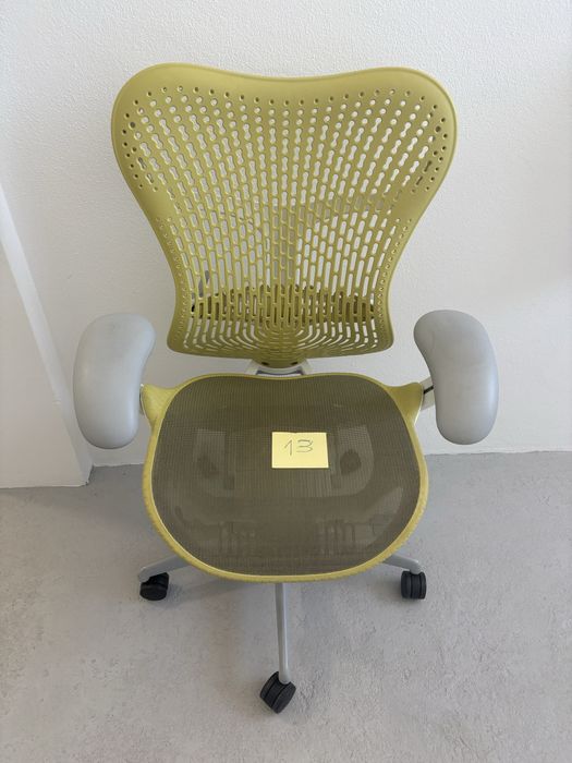 Cadeira Escritório Herman Miller Mirra-2