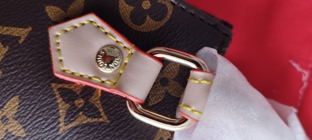 Mala Luís Vuitton nova