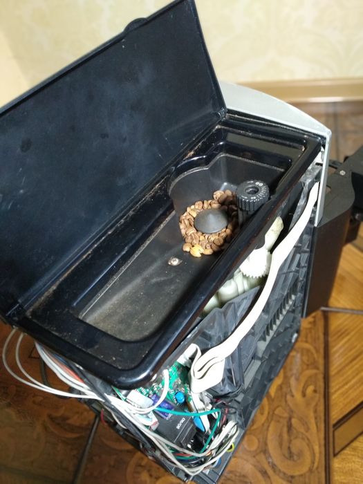 Кавомашина Delonghi на запчастини