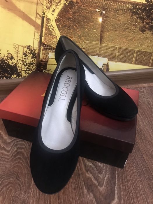 Туфлі замшеві