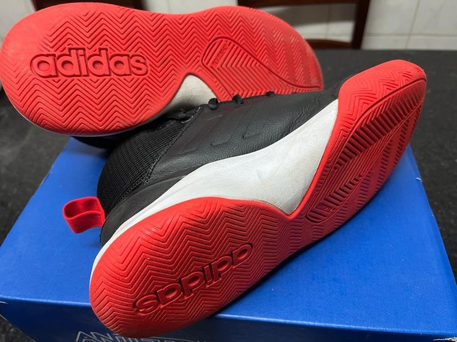 Sapatilhas Adidas Ownthegame