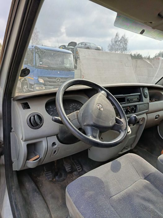 Nissan Interstar 2.5l 2009r Zabudowa NA CZĘŚCI