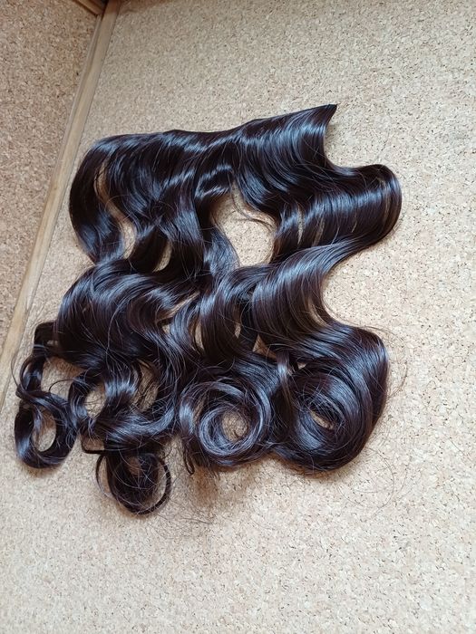 Extensão de cabelo comprido, com elástico. Novo.