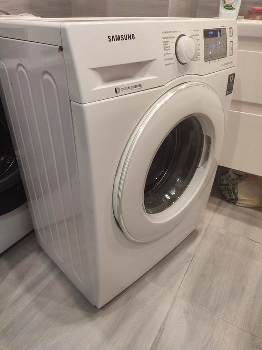 Пральна машина SAMSUNG WW60J5213JW  повністю  робоча