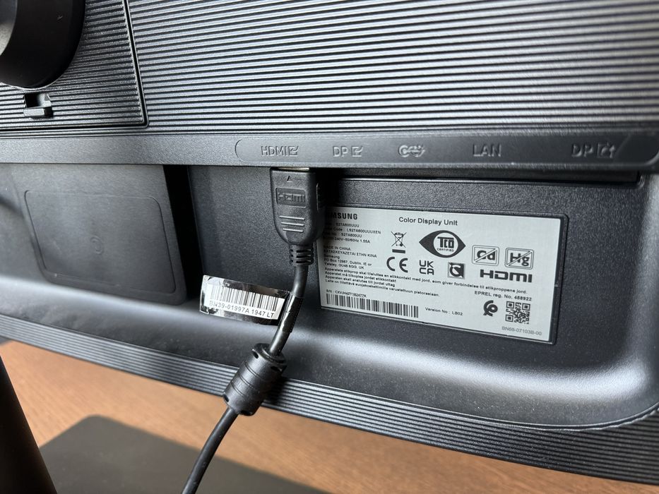 Monitor Samsung 27 S27H850QFU