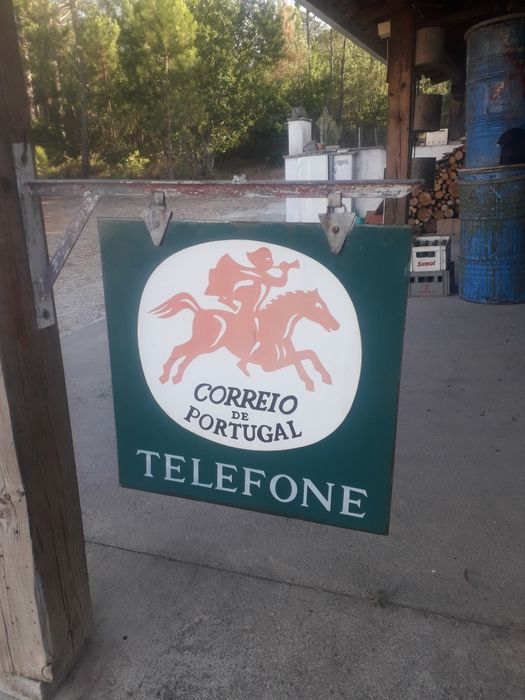 Quadros reclames  e outras peças
