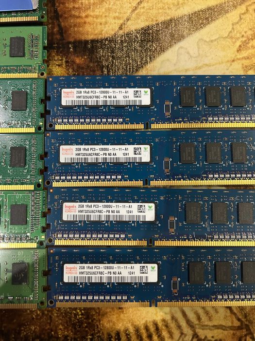 Оперативна память DDR3 по 2Gb Samsung Hynix Transcend Goodram HyperX