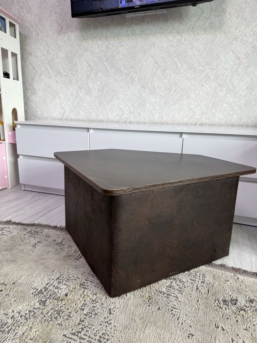 Журнальний столик-тумба