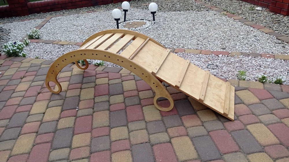 Kraftowy Bujak Montessori kołyska tunel biurko dla dziecka drewno